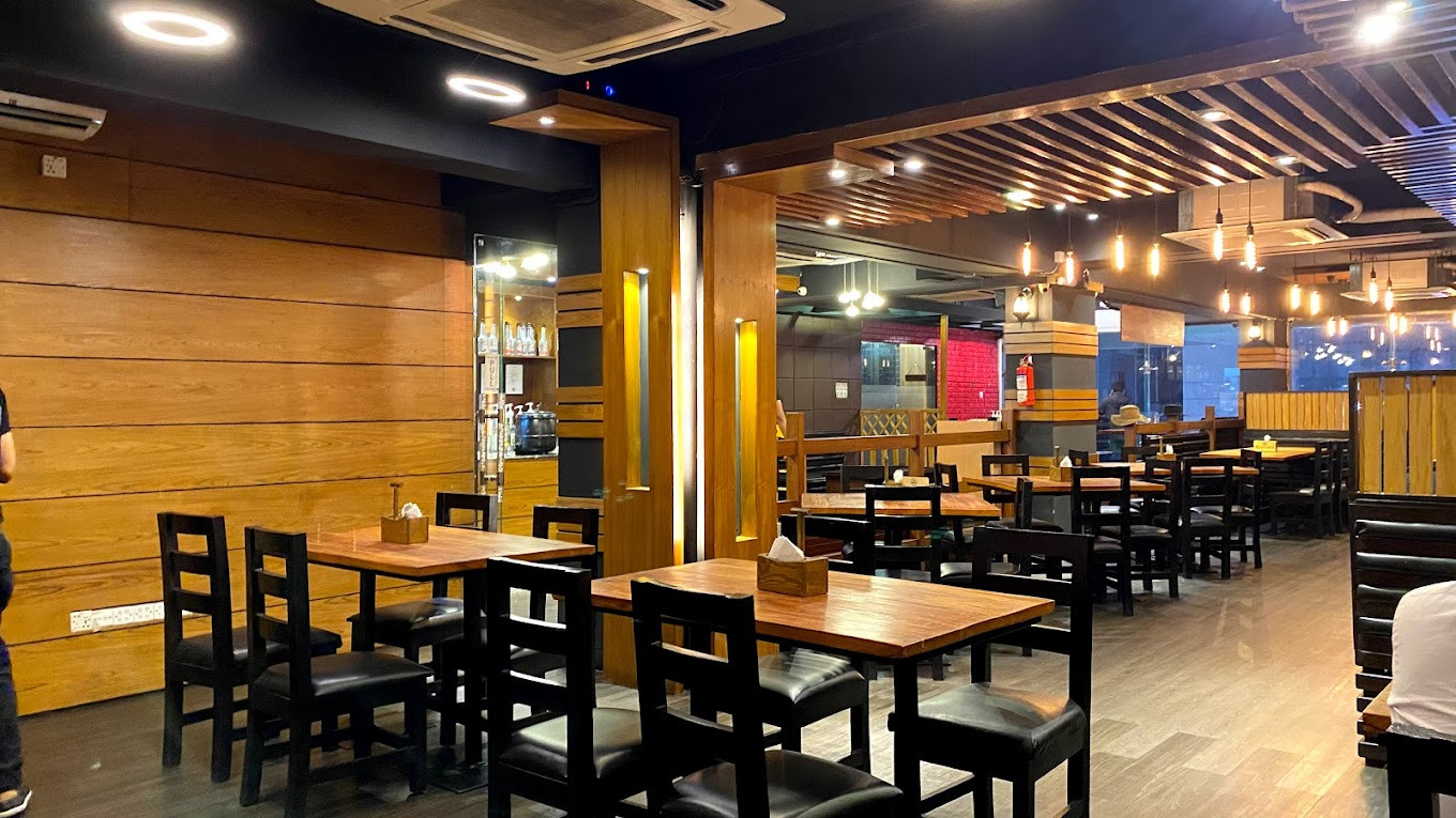 Woodhouse Grill - Premium...